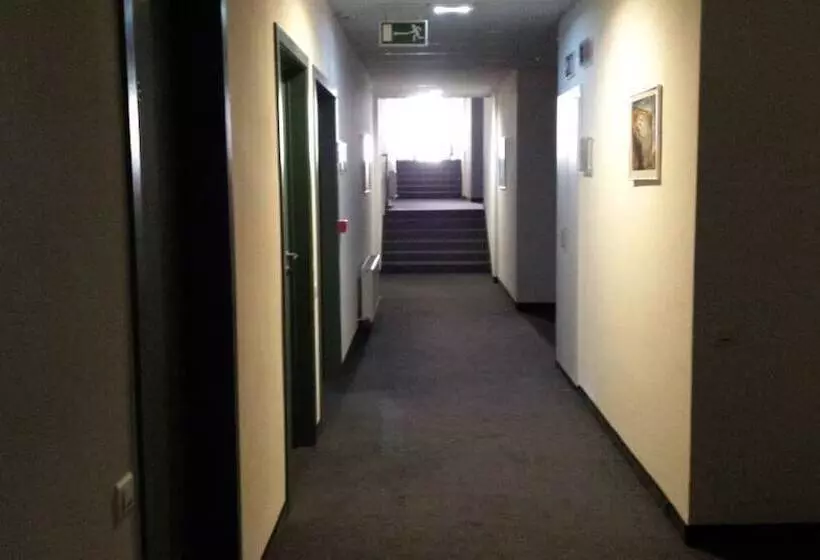 Hobbit Hotel Zaventem