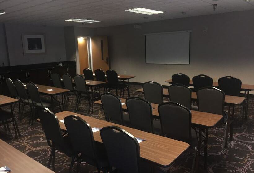Holiday Inn Express Hotel & Suites Laurinburg, An Ihg