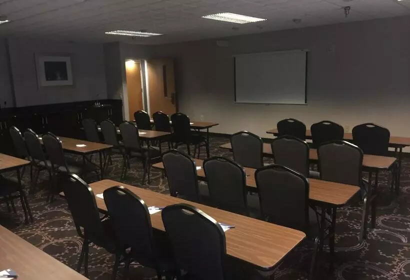 Holiday Inn Express Hotel & Suites Laurinburg, An Ihg