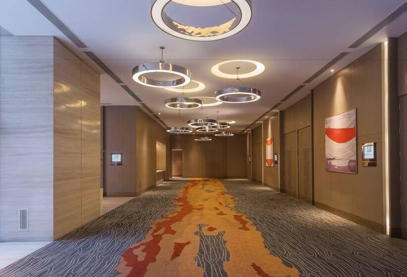 ホテル Holiday Inn New Delhi International Airport, An Ihg