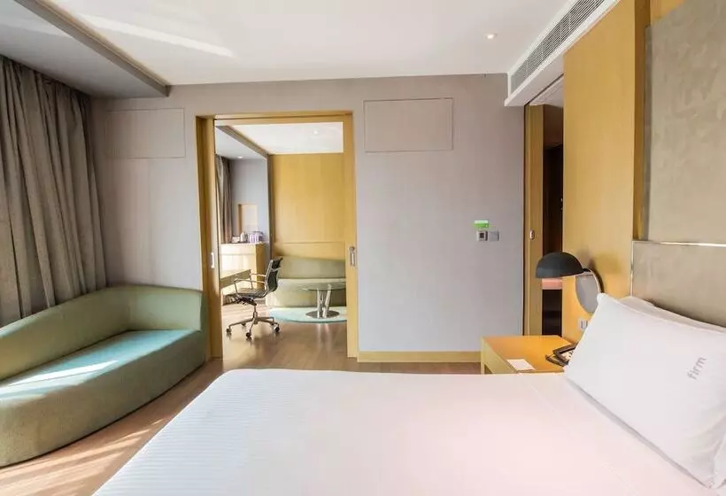 فندق Holiday Inn New Delhi International Airport, An Ihg