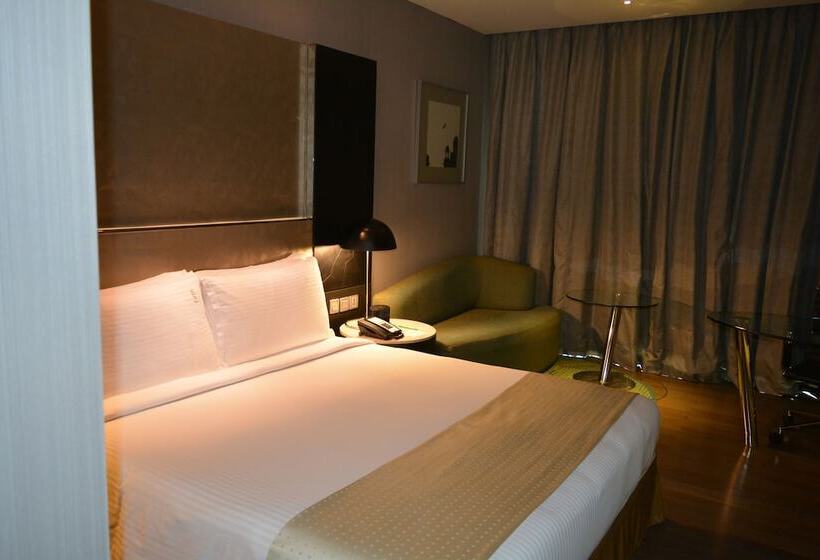 ホテル Holiday Inn New Delhi International Airport, An Ihg