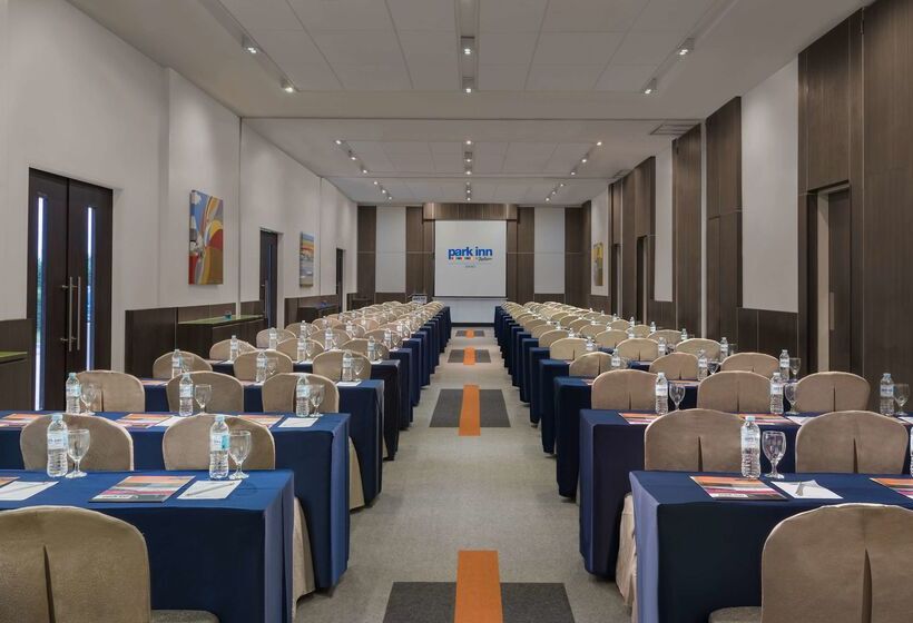 Отель Park Inn By Radisson Davao