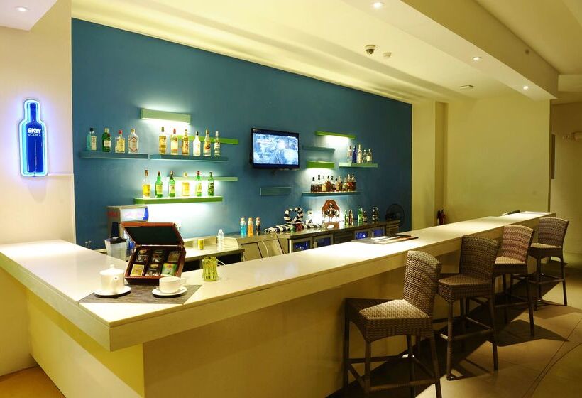 Отель Park Inn By Radisson Davao