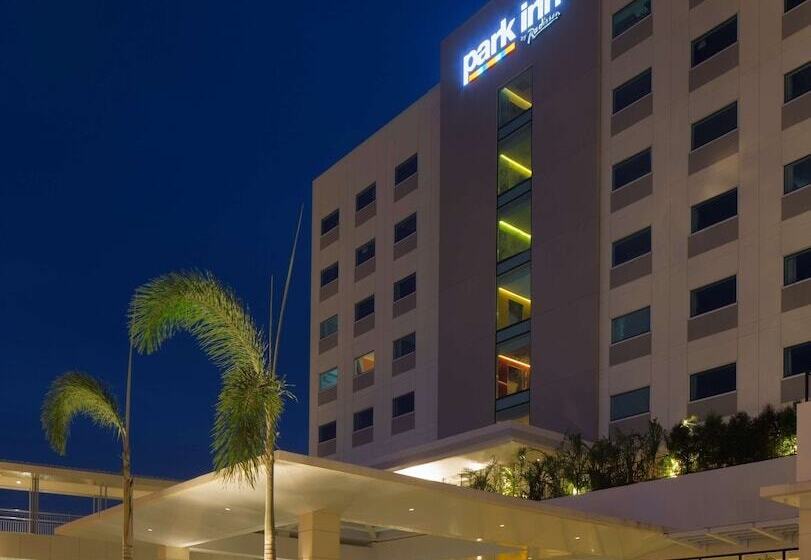 Отель Park Inn By Radisson Davao