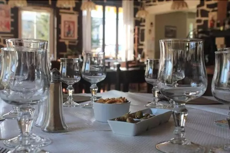 בית מלון כפרי Restaurant Maison Blanche