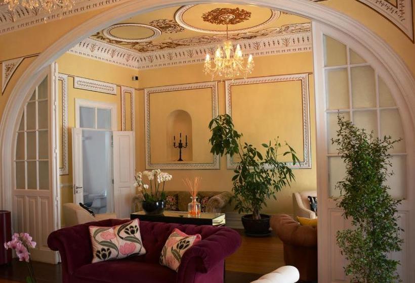 فندق Tavira House