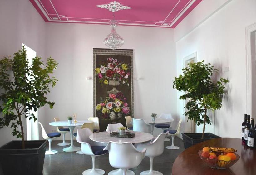 فندق Tavira House