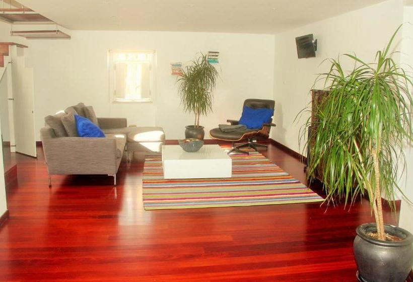 فندق Tavira House