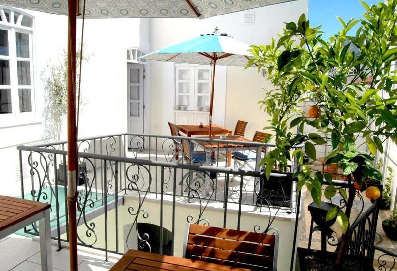 فندق Tavira House