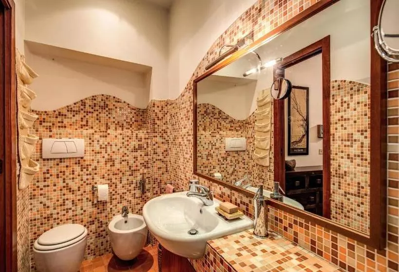 Pellegrino Apartments