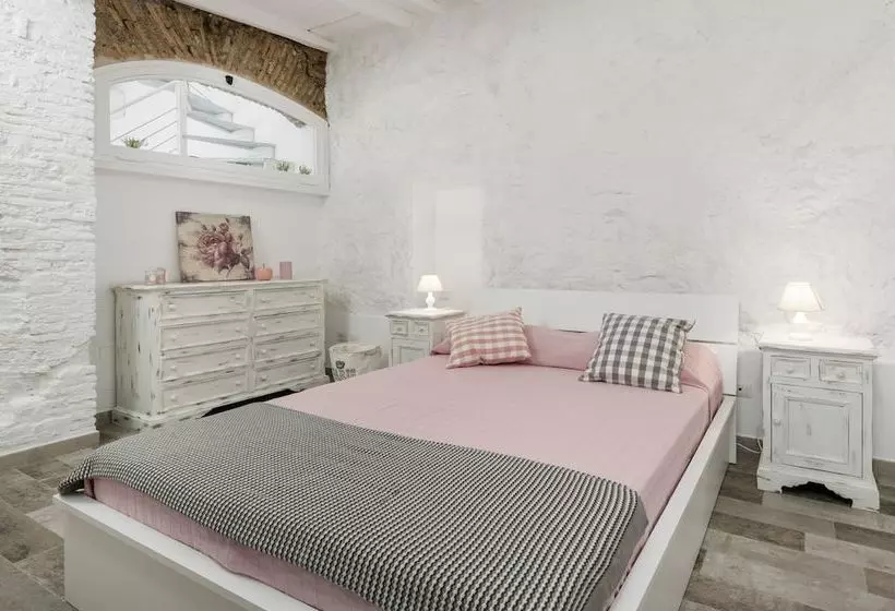 Pellegrino Apartments