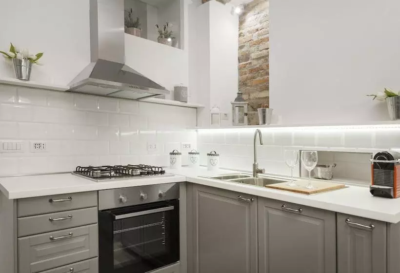 Pellegrino Apartments