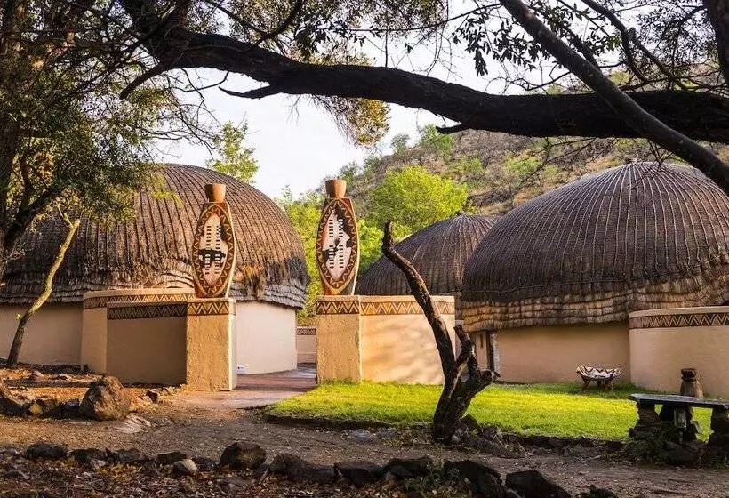 Aha Lesedi African Lodge & Cultural Village