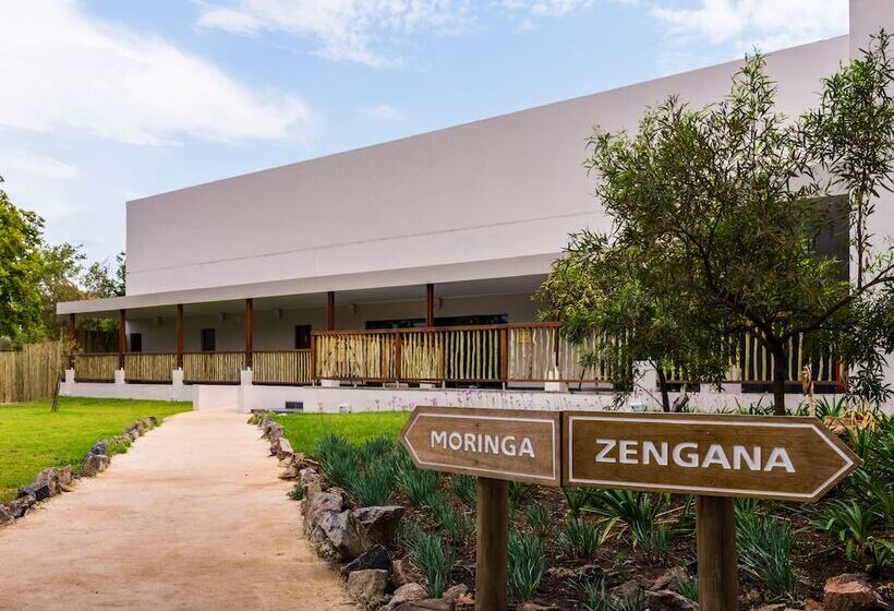 Aha Lesedi African Lodge & Cultural Village