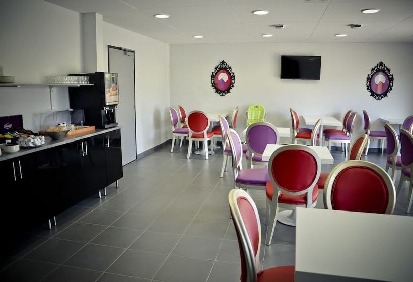 هتل Adonis La Baule