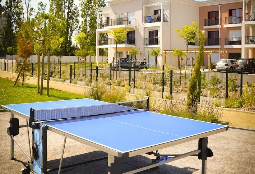 هتل Adonis La Baule