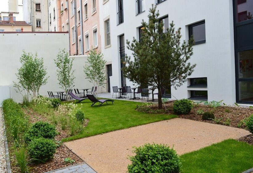 Aparthotel Adagio Lyon Patio Confluence
