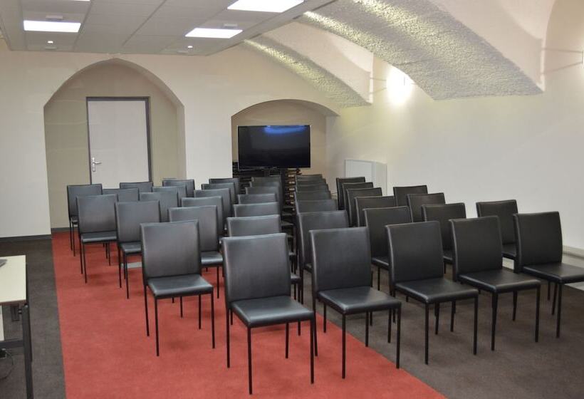 Aparthotel Adagio Lyon Patio Confluence