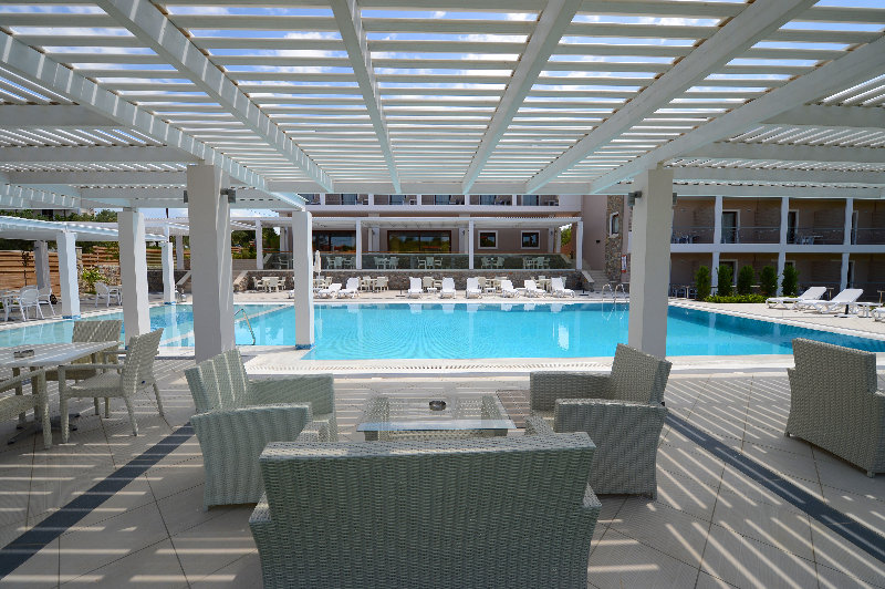 Отель Arty Grand