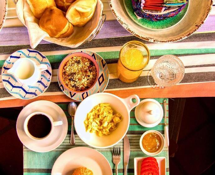 هتل Azul Colonial