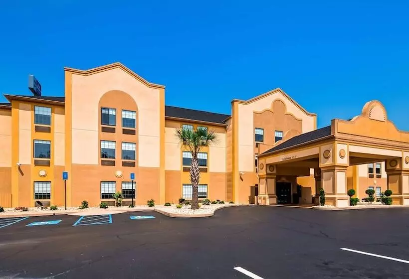 ホテル Best Western Bradbury Inn & Suites
