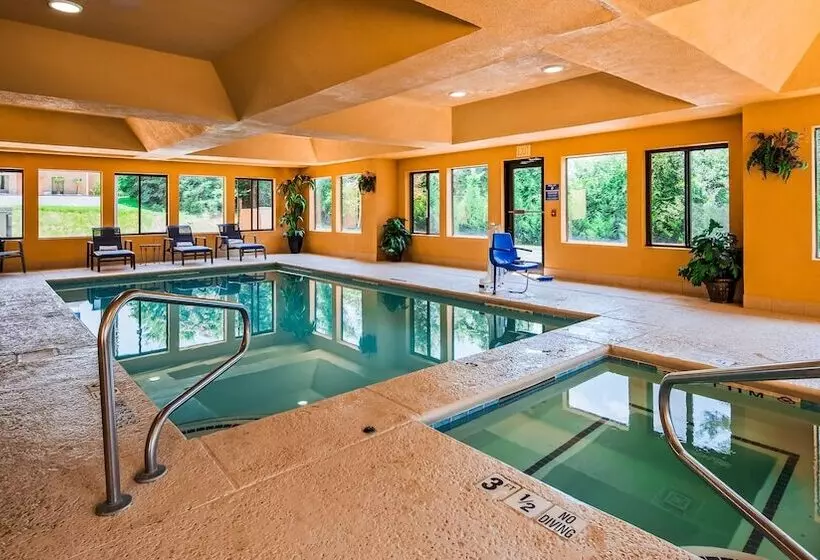 ホテル Best Western Bradbury Inn & Suites