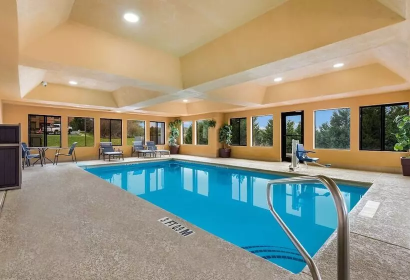 ホテル Best Western Bradbury Inn & Suites