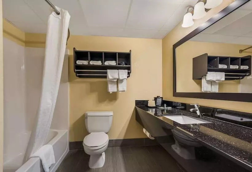 ホテル Best Western Bradbury Inn & Suites