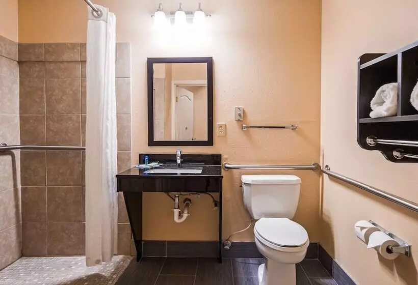 ホテル Best Western Bradbury Inn & Suites