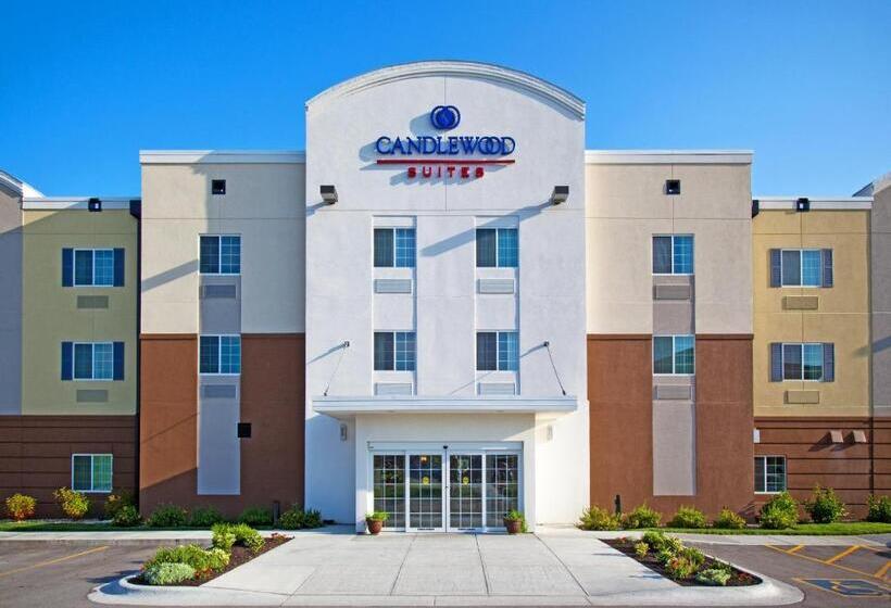 Отель Candlewood Suites Bellevue By Ihg