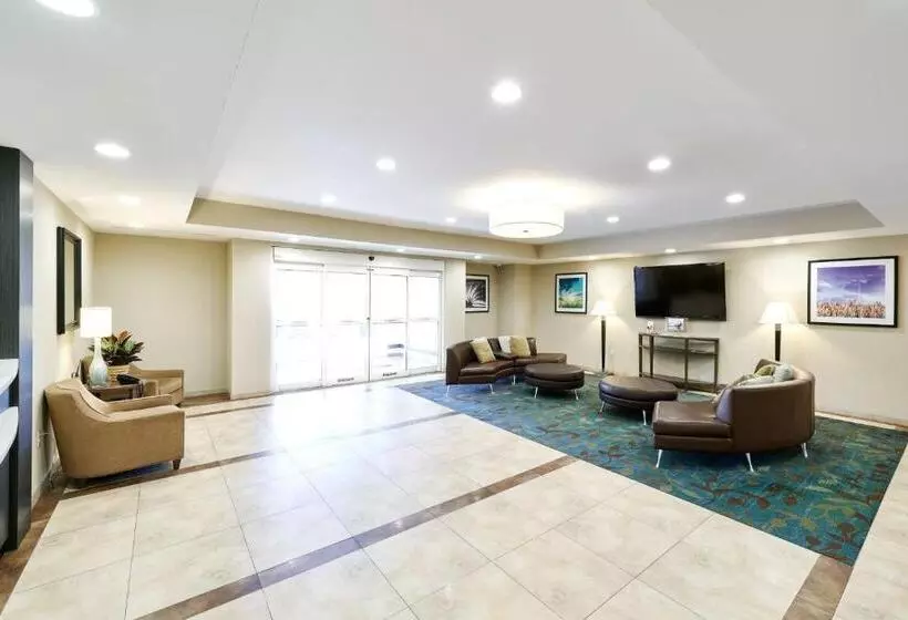 هتل Candlewood Suites Midland, An Ihg