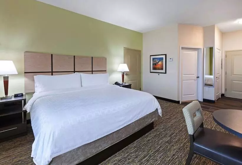 هتل Candlewood Suites Midland, An Ihg