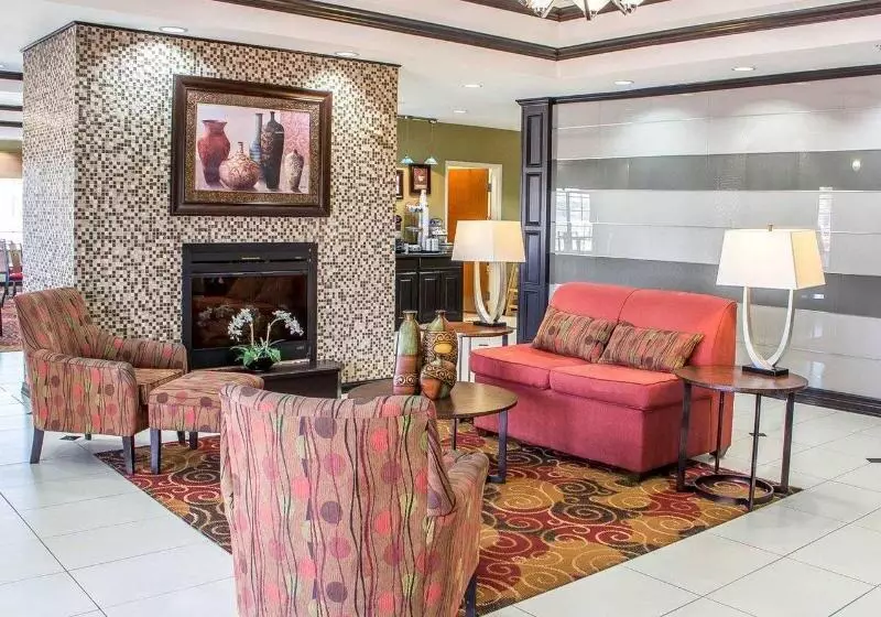 Отель Comfort Inn & Suites Glenpool