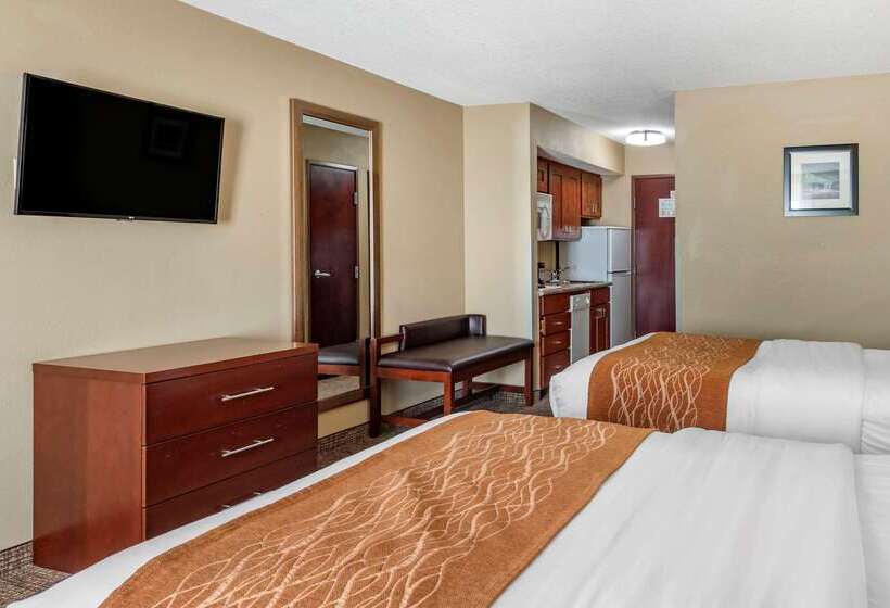 호텔 Comfort Inn & Suites