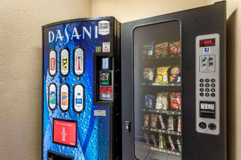 호텔 Comfort Inn & Suites