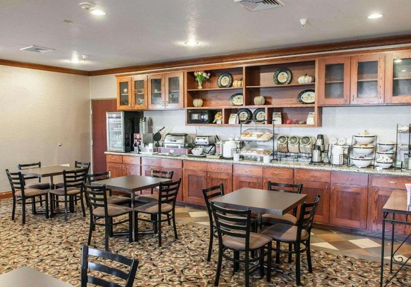 호텔 Comfort Inn & Suites