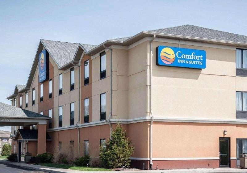 호텔 Comfort Inn & Suites