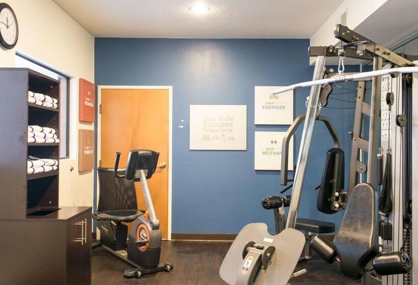 ホテル Comfort Suites Benton Harbor  St. Joseph