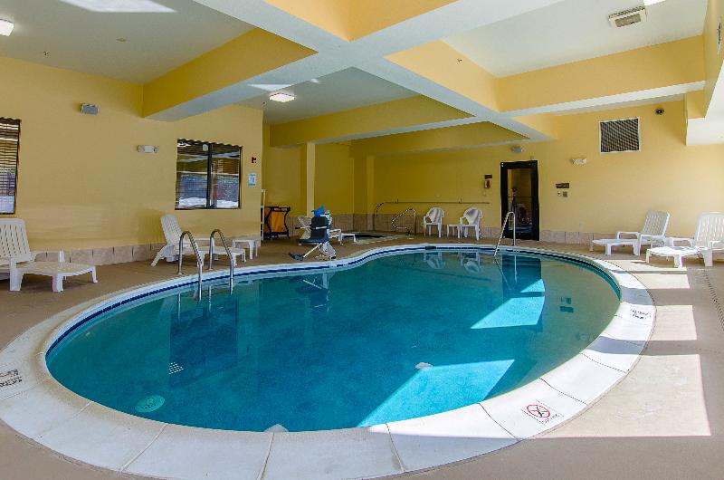 호텔 Comfort Suites Wytheville