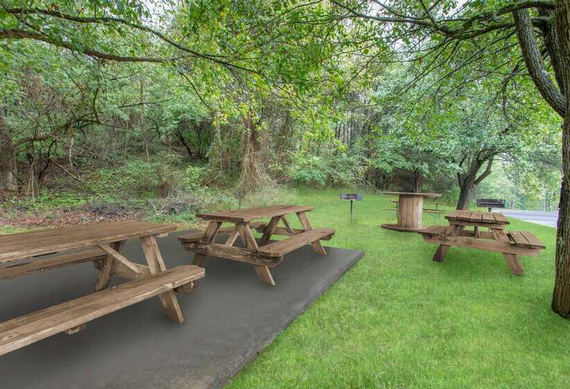 فندق Days Inn By Wyndham Lexington