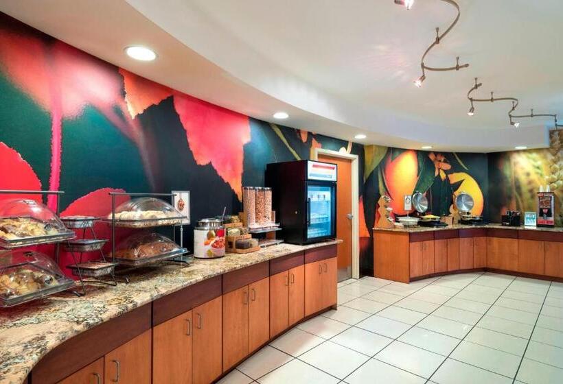 فندق Fairfield Inn & Suites By Marriott State College