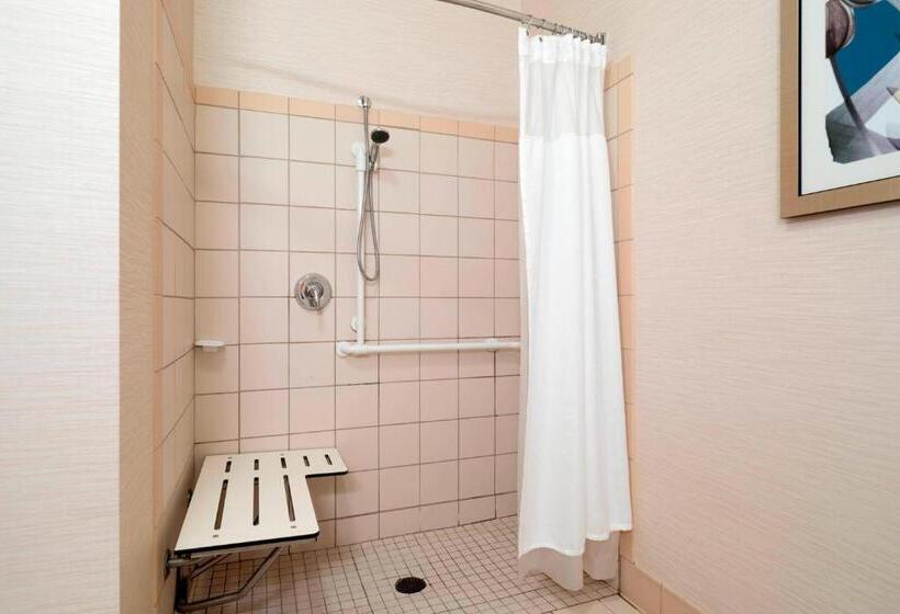 فندق Fairfield Inn & Suites By Marriott State College