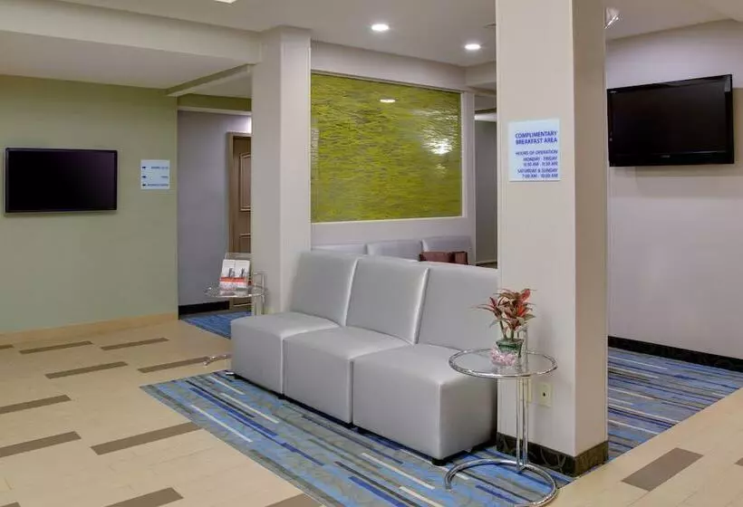 Holiday Inn Express Hotel & Suites Meadowlands Area, An Ihg