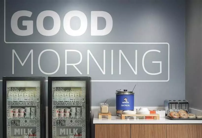 ホテル Holiday Inn Express Peru Lasalle Area, An Ihg