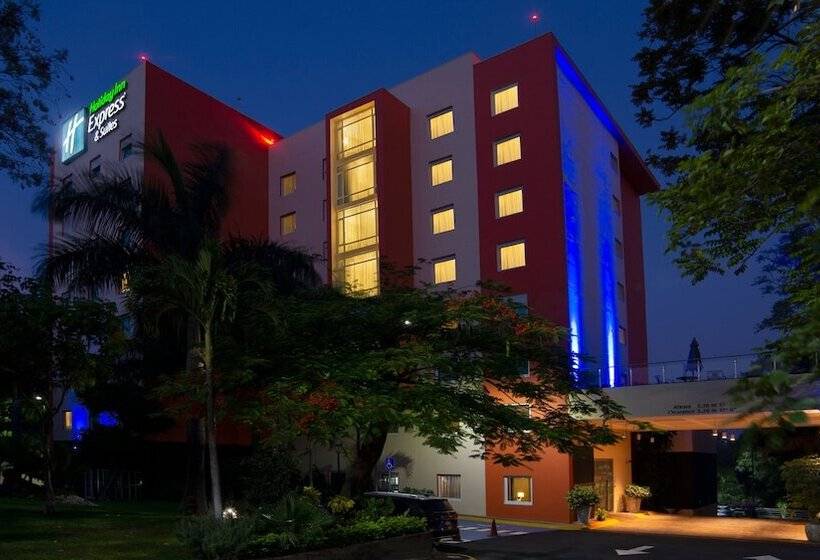 בית מלון כפרי Holiday Inn Express & Suites Cuernavaca, An Ihg