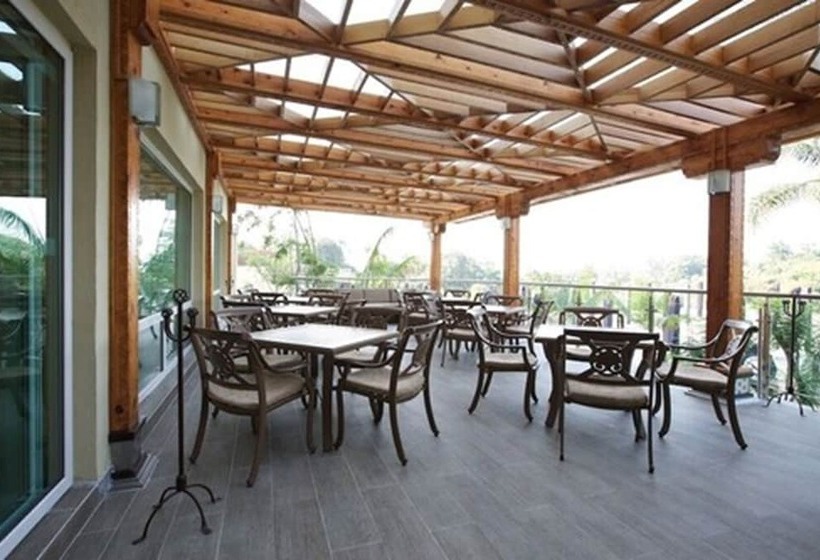 בית מלון כפרי Holiday Inn Express & Suites Cuernavaca, An Ihg