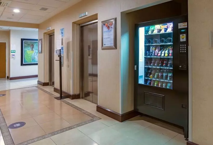 Otel Holiday Inn Express & Suites Cuernavaca, An Ihg