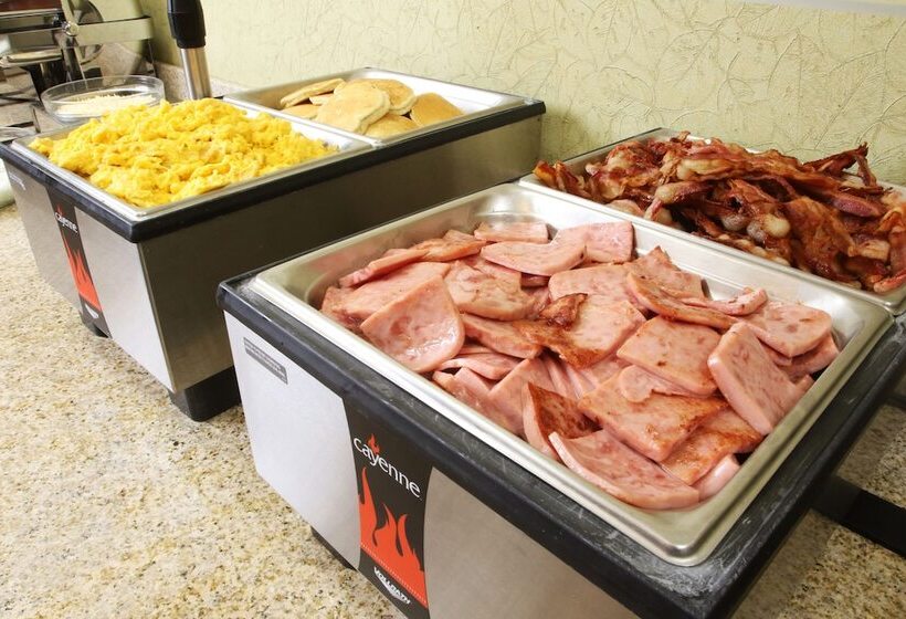 בית מלון כפרי Holiday Inn Express & Suites Cuernavaca, An Ihg