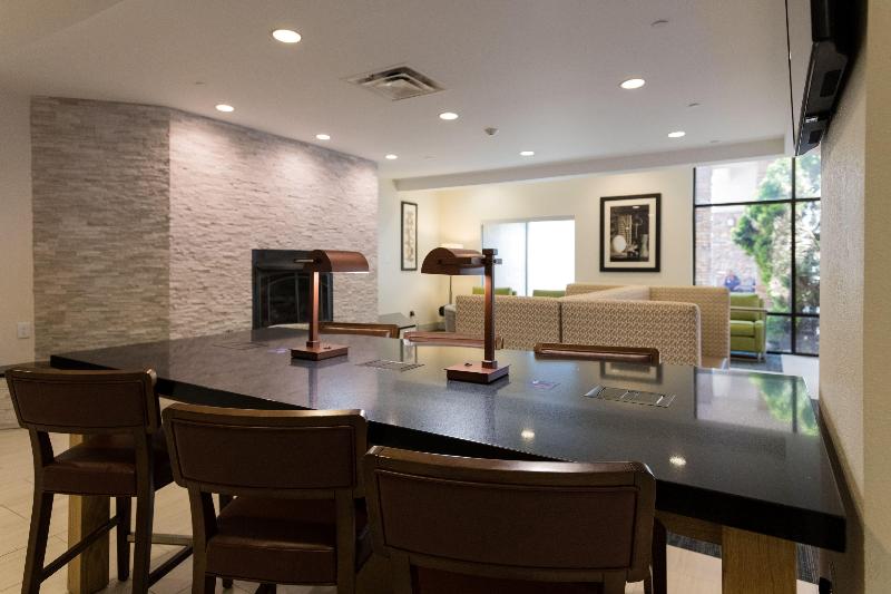 ホテル Holiday Inn Express & Suites Lexington North West The Vineyard, An Ihg